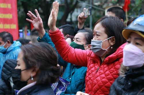 Đội mưa đưa tân binh nhập ngũ và những giọt nước mắt chia tay: 'Tôi đã mất ngủ mấy ngày nay rồi'