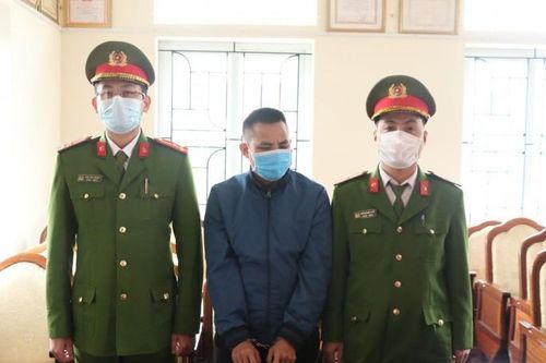 Hà Tĩnh: Bắt đối tượng lừa đảo chiếm đoạt hơn 4 tỉ đồng để đánh bạc qua mạng