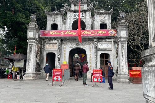 Cảnh báo người dân không lơ là phòng dịch khi tham gia lễ hội