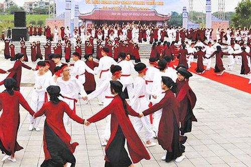 Cảnh báo người dân không lơ là phòng dịch khi tham gia lễ hội