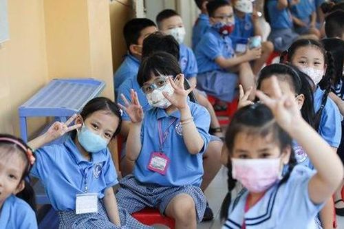 Các trường học đủ điều kiện, an toàn phòng chống dịch có thể học bán trú