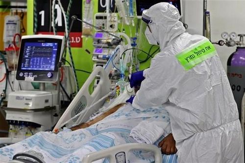 Dịch COVID-19: Israel thử nghiệm vaccine ngừa biến chủng Omicron