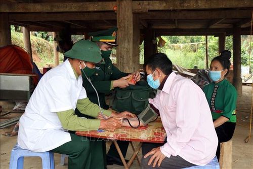 Thầy thuốc mang quân hàm xanh nơi biên cương