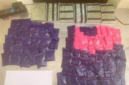 Sơn La: Bắt hai đối tượng, thu giữ 6 bánh heroin cùng 17.000 viên ma túy tổng hợp