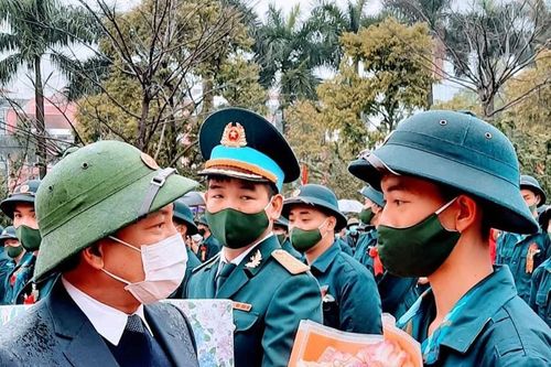 Quảng Ninh: Lễ giao quân đầu xuân Nhâm Dần