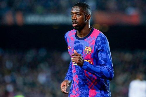 Dembele bị la ó khi vào sân