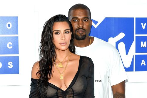 Kim Kardashian hủy theo dõi Kanye West