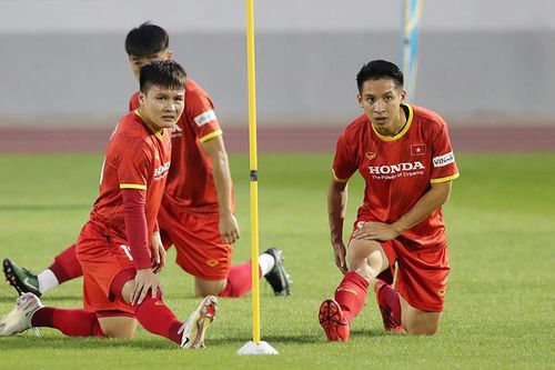 Các cầu thủ, trọng tài chuyên nghiệp đều được bảo hiểm