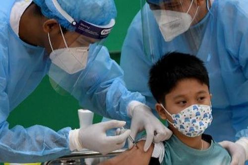 Nếu 10% trẻ từ 5-11 tuổi được tiêm thì yên tâm đi học bình thường