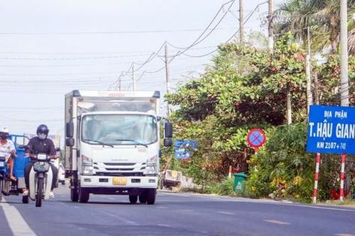 Gần 2 tháng, dự án nâng cấp Quốc lộ 1A chưa thi công km nào: Thứ trưởng Bộ GTVT nói gì?
