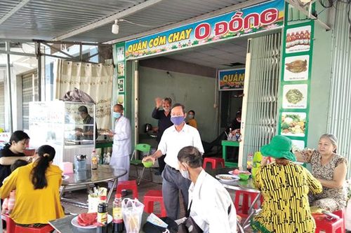 Quán cơm chay 0 đồng dời về điểm mới