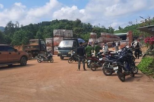 Điều tra vụ giám đốc công ty nghi đánh công nhân trọng thương