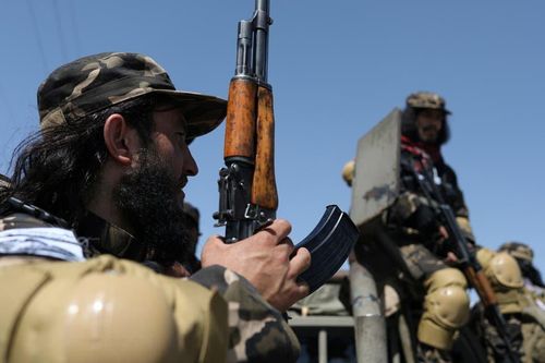 Taliban vô cớ giam giữ nhiều người Anh, Mỹ