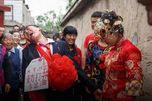 Hỗn loạn tại đám cưới ở Trung Quốc vì 10.000 USD