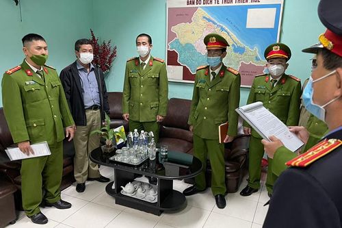 Khởi tố, bắt tạm giam Giám đốc CDC Thừa Thiên Huế