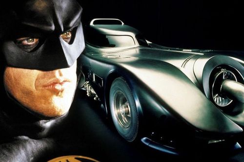Đấu giá siêu xe Batmobile kèm 'siêu anh hùng' Batman ngồi ghế khách