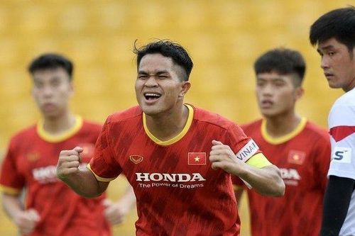 Sao HAGL dành tặng bàn thắng cho người thân vừa qua đời