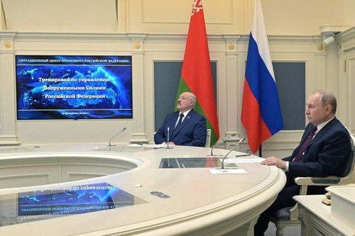 Tổng thống Putin khởi động tập trận hạt nhân chiến lược giữa lúc căng thẳng gia tăng
