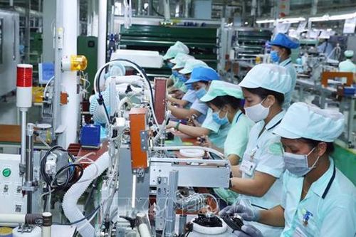 Standard Chartered tin kinh tế Việt Nam sẽ phục hồi mạnh mẽ trong năm 2022