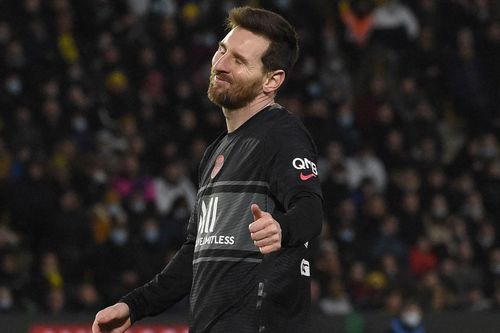 Messi kiến tạo thành bàn, PSG vẫn thua sốc