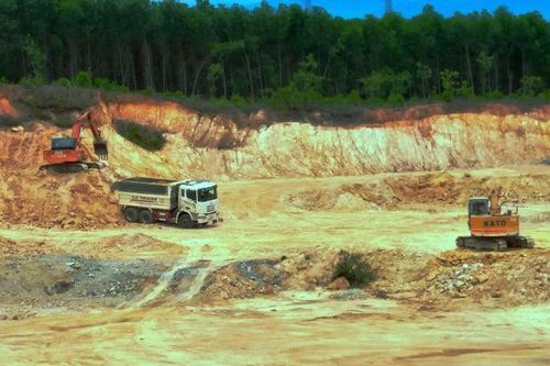 Bốn dự án cao tốc 'khủng' ở miền Tây thiếu gần 36 triệu m3 đất cát đắp nền