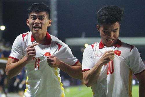U23 Việt Nam lấy ngôi đầu của Thái Lan ở giải Đông Nam Á