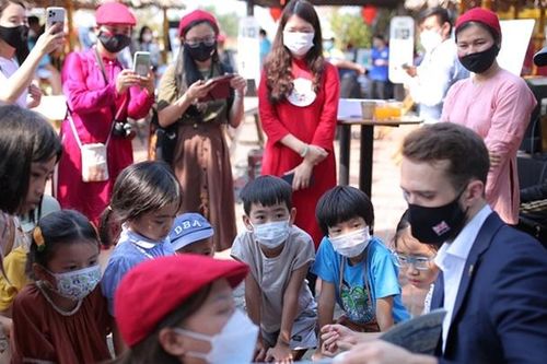 Độc đáo sự kiện 'Nghệ thuật vì môi trường' ở phố cổ Hội An