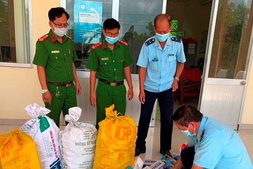 Chống buôn lậu, gian lận thương mại đối với mặt hàng thuốc lá điếu và đường cát
