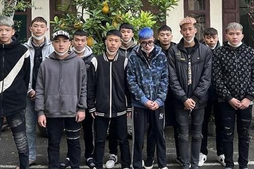 Bắt nhóm đối tượng chặn đường đánh người, cướp xe máy