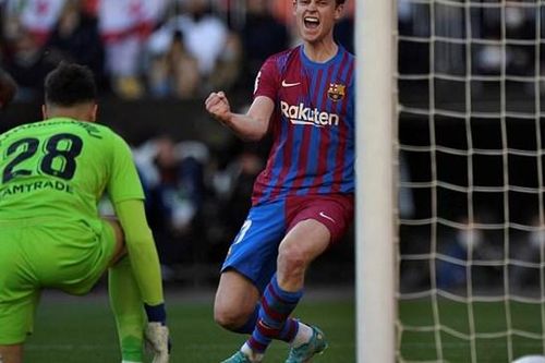 Thắng 4-1 trước Valencia, Barcelona trở lại top 4 La Liga