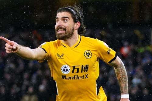 Wolves gia nhập cuộc đua top 4