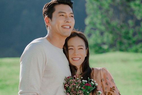 Hyun Bin và Son Ye Jin tổ chức lễ cưới ngoài trời