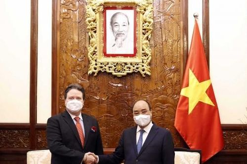 Đại sứ Hoa Kỳ: Hỗ trợ Việt Nam chống dịch là 'điều nên làm'