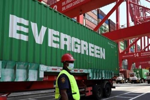 Sri Lanka hoàn tất trả rác thải nhập trái phép về Anh