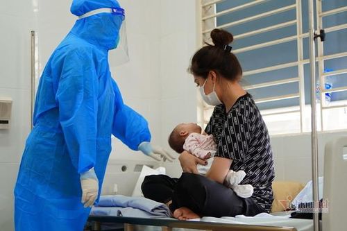 Hướng dẫn theo dõi và điều trị trẻ mắc Covid-19 tại nhà