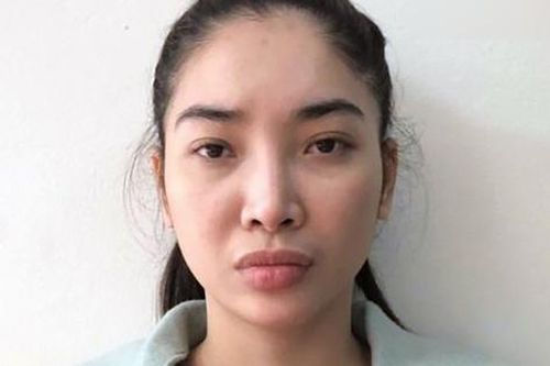 Hà Nội: 'Ngựa quen đường cũ', tú bà xinh đẹp lại xộ khám