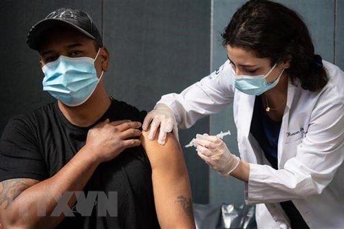Mỹ xem xét phê duyệt liều vaccine tăng cường thứ hai