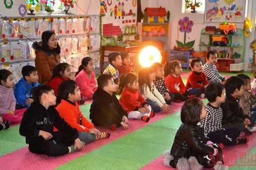 Hàng chục nghìn học sinh Lào Cai nghỉ học tránh rét hại