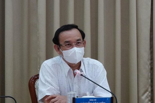 Bí thư TP.HCM: Công an làm đến nơi đến chốn vụ bác sĩ giả điều trị F0