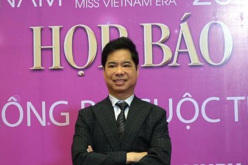 Danh ca Ngọc Sơn: 'Ngôi vị hoa hậu lấy đi sự tự do'
