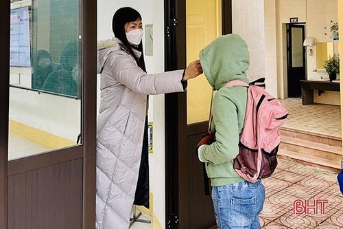 Nhiều địa phương ở Hà Tĩnh cho học sinh tiểu học, mầm non trở lại trường