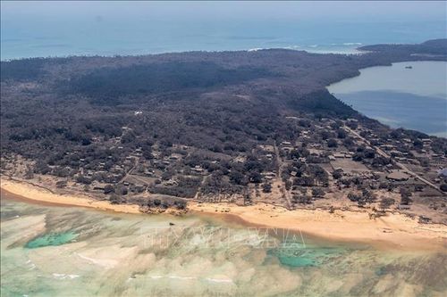 Đảo quốc Tonga kết nối trở lại với thế giới sau sóng thần