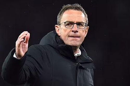 Neville: 'Rangnick chưa đủ tốt để được MU bổ nhiệm vào cuối mùa'