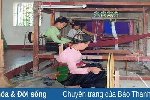 Sức sống nghề dệt thổ cẩm truyền thống của người Thái xã Lâm Phú