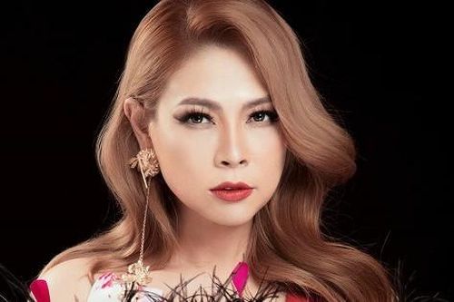 Đời thực ở Mỹ của 'búp bê' Thanh Thảo giữa thông tin nữ ca sĩ đang 'dằn mặt' kẻ thứ ba