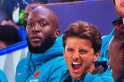 Lukaku không ăn mừng khi Havertz ghi bàn