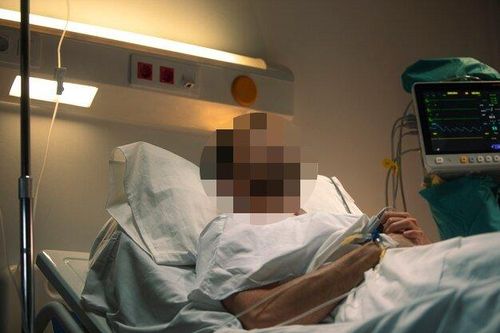 Thanh niên 19 tuổi ở Mỹ phải cưa tay, chân sau khi ăn thực phẩm thừa