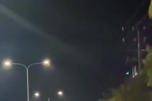 Nhóm thanh niên 'mang đồ' đi gây chiến, ngỡ ngàng với 'dàn vũ khí'