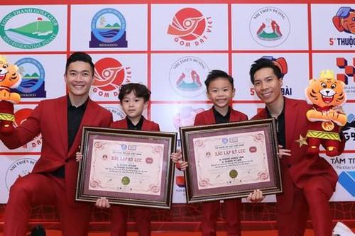 Con trai Quốc Cơ- Quốc Nghiệp phá kỷ lục Việt Nam