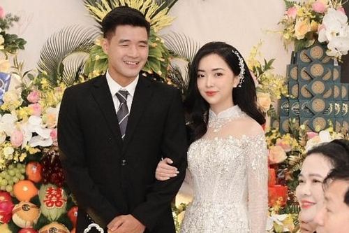 Đám cưới ngọt ngào của Hà Đức Chinh